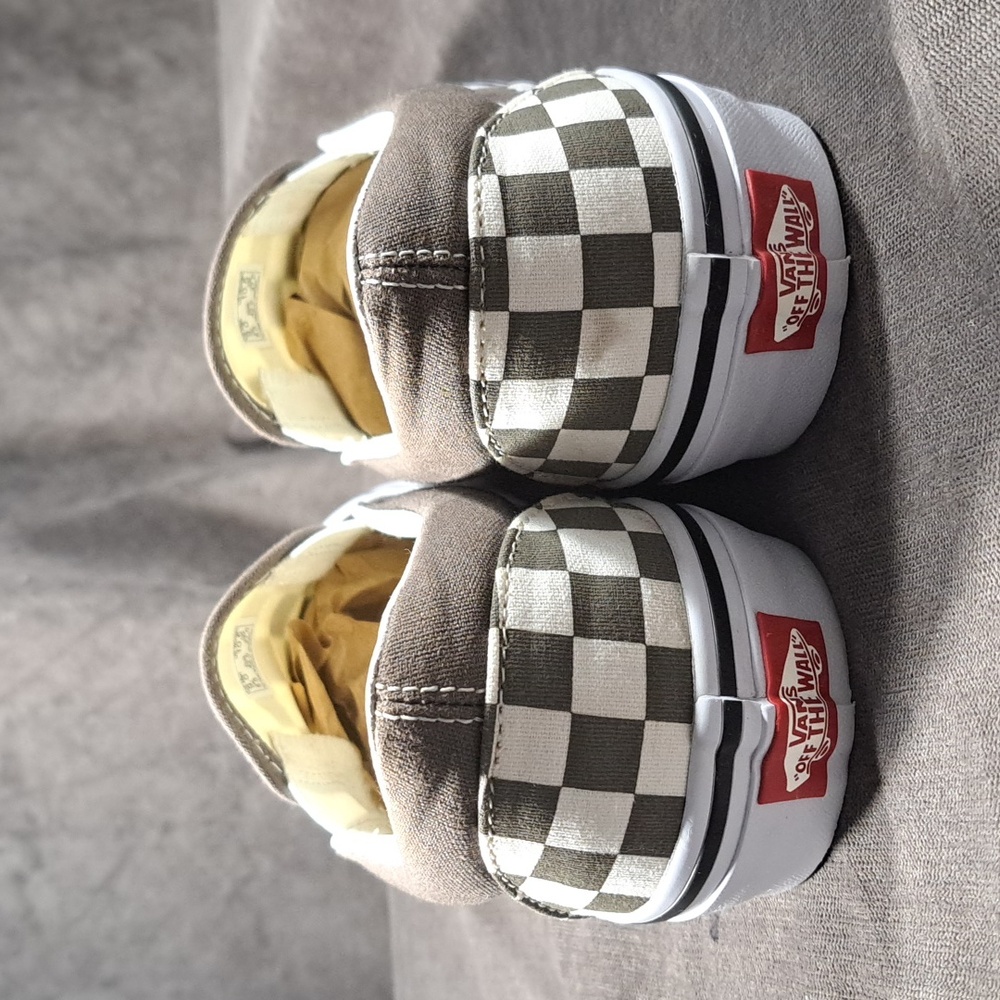 Vans Checkerboard Slip-On Sneakers in White and Gray - Picture 2 of 16